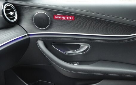 Mercedes-Benz E-Класс, 2019 год, 3 390 000 рублей, 19 фотография