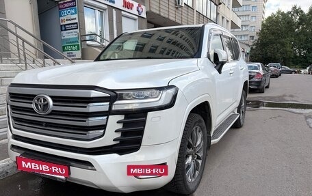 Toyota Land Cruiser, 2021 год, 10 500 000 рублей, 2 фотография