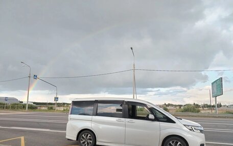 Honda Stepwgn IV, 2017 год, 2 500 000 рублей, 4 фотография