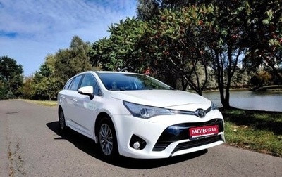 Toyota Avensis III рестайлинг, 2018 год, 1 650 000 рублей, 1 фотография