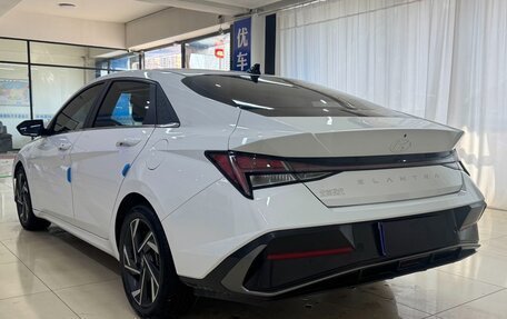 Hyundai Elantra, 2026 год, 2 100 000 рублей, 4 фотография