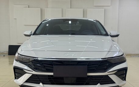 Hyundai Elantra, 2026 год, 2 100 000 рублей, 2 фотография