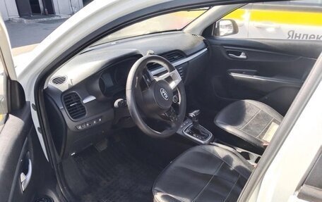 KIA Rio IV, 2018 год, 580 000 рублей, 6 фотография