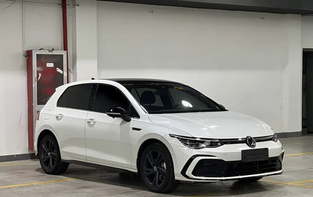 Volkswagen Golf VIII, 2022 год, 1 870 000 рублей, 3 фотография