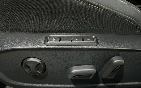 Volkswagen Golf VIII, 2022 год, 1 870 000 рублей, 12 фотография