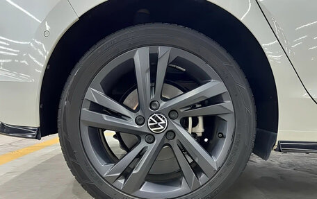 Volkswagen Golf VIII, 2022 год, 1 870 000 рублей, 17 фотография