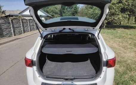 Toyota Avensis III рестайлинг, 2018 год, 1 650 000 рублей, 7 фотография