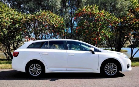 Toyota Avensis III рестайлинг, 2018 год, 1 650 000 рублей, 2 фотография