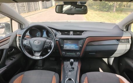 Toyota Avensis III рестайлинг, 2018 год, 1 650 000 рублей, 9 фотография