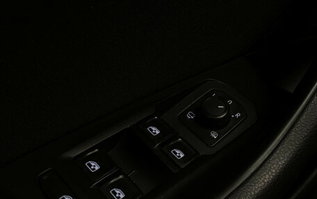 Volkswagen Passat B8 рестайлинг, 2016 год, 1 520 000 рублей, 28 фотография