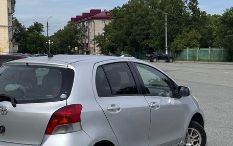 Toyota Vitz, 2009 год, 450 000 рублей, 2 фотография