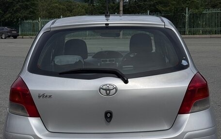 Toyota Vitz, 2009 год, 450 000 рублей, 3 фотография