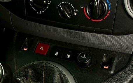 Peugeot Partner II рестайлинг 2, 2016 год, 929 000 рублей, 19 фотография
