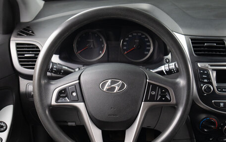 Hyundai Solaris II рестайлинг, 2015 год, 979 000 рублей, 10 фотография