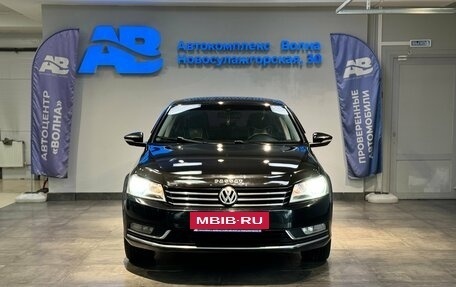 Volkswagen Passat B7, 2011 год, 939 999 рублей, 2 фотография