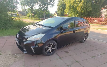 Toyota Prius Alpha I (ZVW40/41), 2012 год, 1 050 000 рублей, 4 фотография