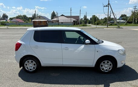 Skoda Fabia II, 2011 год, 750 000 рублей, 3 фотография