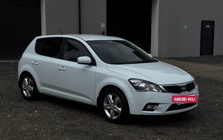 KIA cee'd I рестайлинг, 2011 год, 850 000 рублей, 3 фотография
