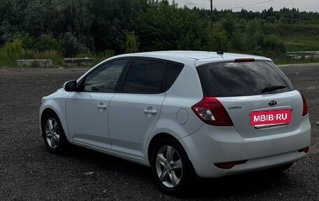 KIA cee'd I рестайлинг, 2011 год, 850 000 рублей, 7 фотография