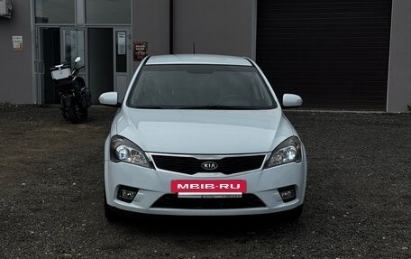 KIA cee'd I рестайлинг, 2011 год, 850 000 рублей, 2 фотография