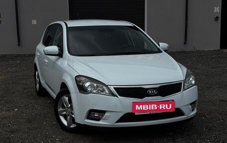 KIA cee'd I рестайлинг, 2011 год, 850 000 рублей, 11 фотография