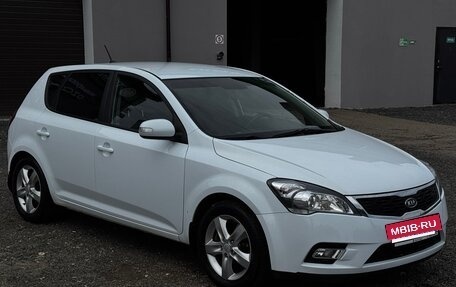 KIA cee'd I рестайлинг, 2011 год, 850 000 рублей, 31 фотография