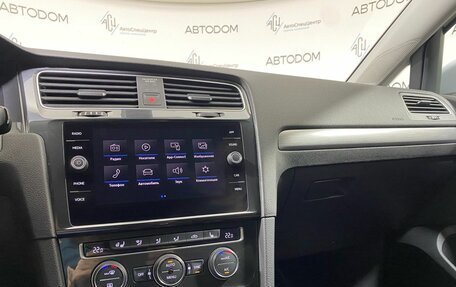 Volkswagen Golf VII, 2018 год, 1 849 900 рублей, 17 фотография
