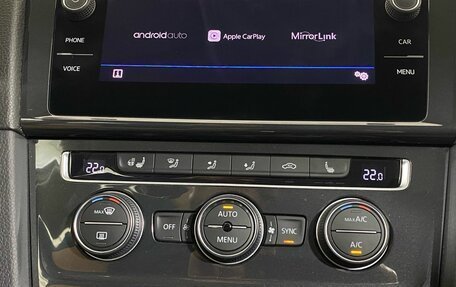 Volkswagen Golf VII, 2018 год, 1 849 900 рублей, 20 фотография