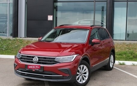 Volkswagen Tiguan II, 2021 год, 1 990 000 рублей, 1 фотография