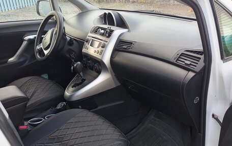 Toyota Verso I, 2012 год, 1 150 000 рублей, 8 фотография