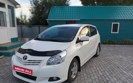 Toyota Verso I, 2012 год, 1 150 000 рублей, 3 фотография