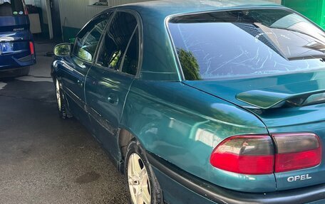 Opel Omega B, 1995 год, 300 000 рублей, 4 фотография