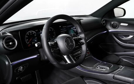 Mercedes-Benz E-Класс, 2021 год, 4 125 000 рублей, 15 фотография