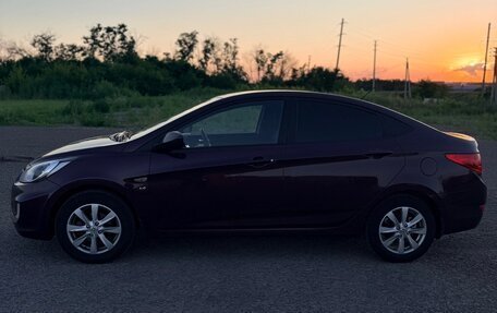 Hyundai Solaris II рестайлинг, 2013 год, 710 000 рублей, 2 фотография