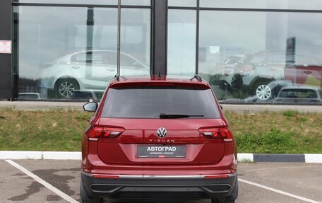 Volkswagen Tiguan II, 2021 год, 1 990 000 рублей, 5 фотография