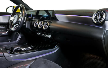 Mercedes-Benz CLA, 2020 год, 2 880 000 рублей, 11 фотография