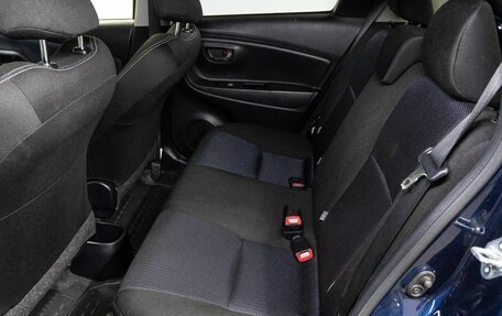 Toyota Vitz, 2017 год, 1 019 000 рублей, 17 фотография