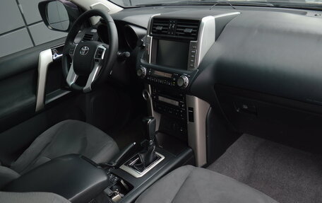 Toyota Land Cruiser Prado 150 рестайлинг 2, 2012 год, 2 650 000 рублей, 8 фотография