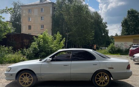 Toyota Vista, 1991 год, 250 000 рублей, 5 фотография