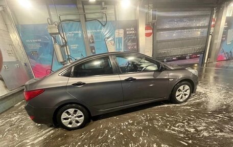 Hyundai Solaris II рестайлинг, 2015 год, 990 000 рублей, 3 фотография