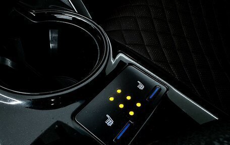 Toyota Camry, 2019 год, 2 400 000 рублей, 17 фотография