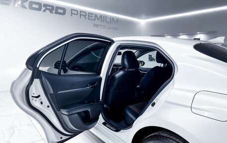 Toyota Camry, 2019 год, 2 400 000 рублей, 18 фотография