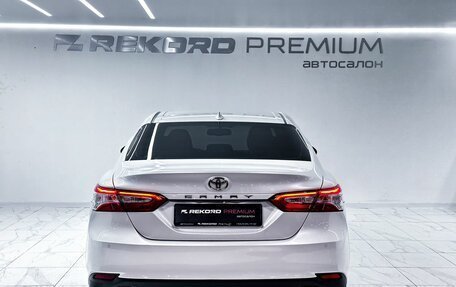 Toyota Camry, 2019 год, 2 400 000 рублей, 24 фотография