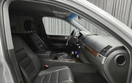 Volkswagen Touareg III, 2008 год, 1 090 000 рублей, 10 фотография