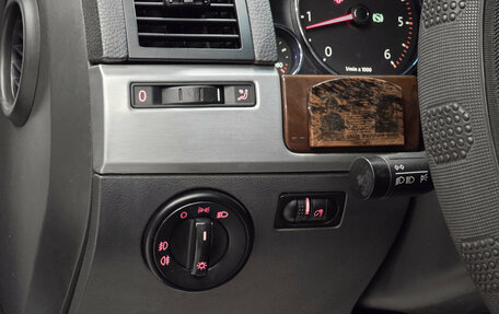 Volkswagen Touareg III, 2008 год, 1 090 000 рублей, 20 фотография