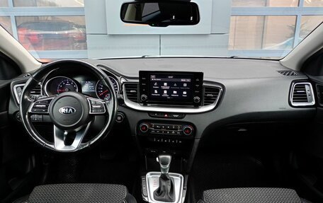 KIA cee'd III, 2021 год, 1 998 000 рублей, 8 фотография