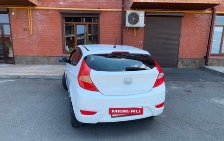 Hyundai Solaris II рестайлинг, 2013 год, 720 000 рублей, 3 фотография