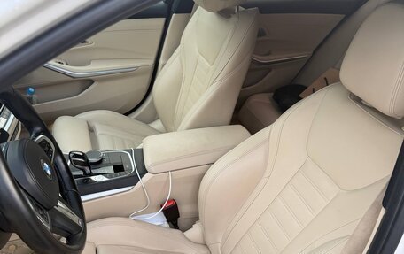BMW 3 серия, 2020 год, 3 800 000 рублей, 12 фотография