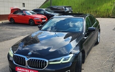 BMW 5 серия, 2021 год, 4 500 000 рублей, 2 фотография