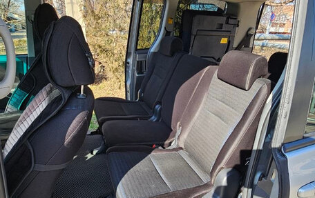 Toyota Voxy II, 2008 год, 1 180 000 рублей, 10 фотография